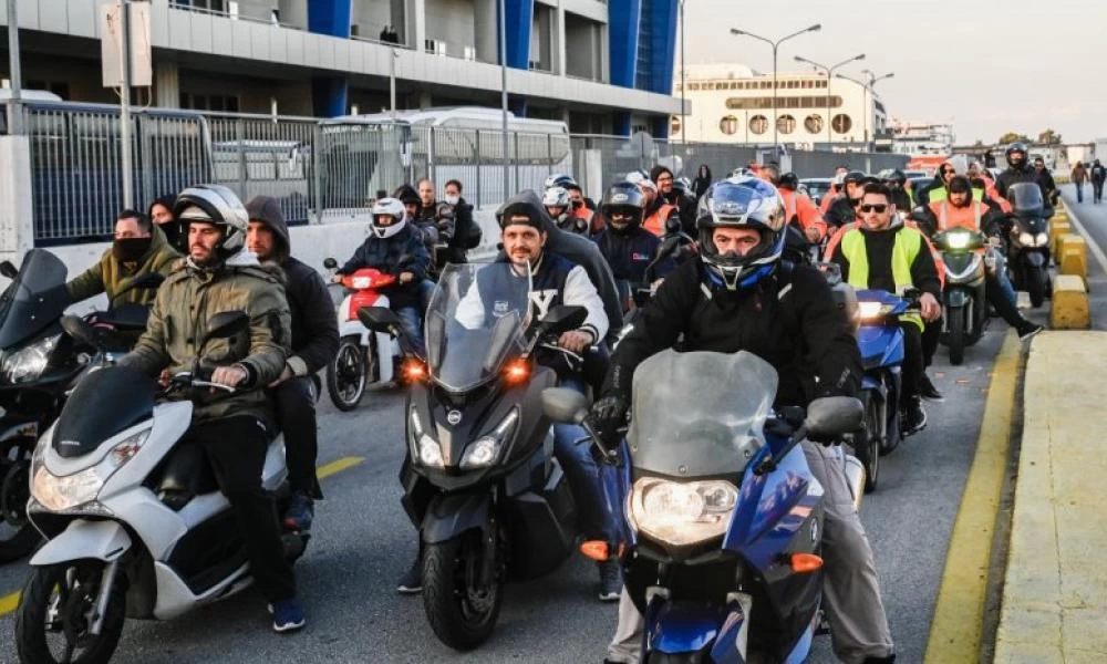 Απεργία στο λιμάνι του Πειραιά: Συνάντηση ΕΝΕΔΕΠ με τον υπουργό Ναυτιλίας-Τα αιτήματά τους
